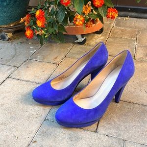 Antonio Melani cobalt blue suede platform heels 7.5/ 8